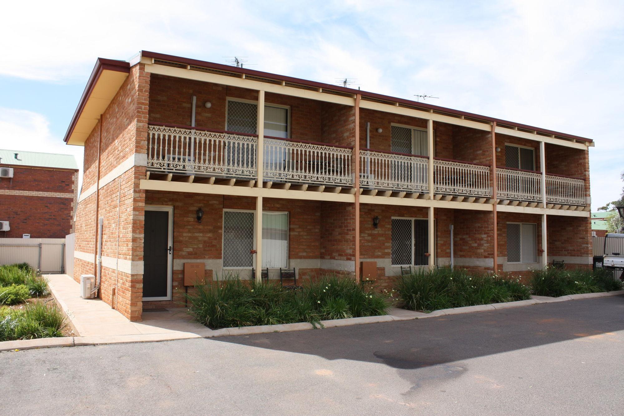 Quality Inn Railway Motel Kalgoorlie Kültér fotó